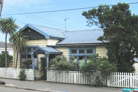 Photo of property in 152 Russell Terrace, Berhampore, Wellington, 6023