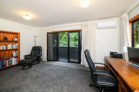 Photo of property in 9 Awatea Terrace, Hokowhitu, Palmerston North, 4410
