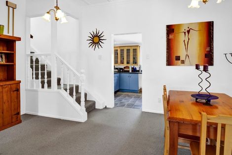 Photo of property in 44 Gilbert Street, New Plymouth, 4310