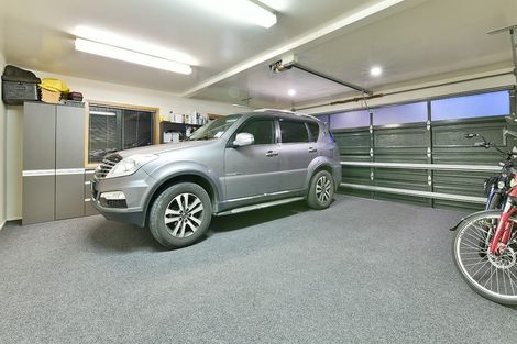 Photo of property in 155 Taupaki Road, Taupaki, Henderson, 0782