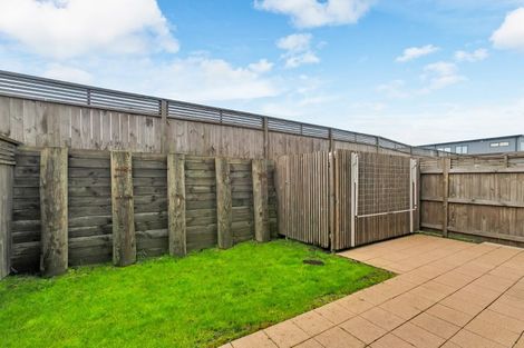 Photo of property in 4d Nohoanga Road, Karaka, Papakura, 2113