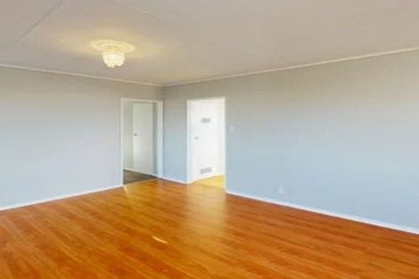 Photo of property in 17 Tainui Street, Castlecliff, Whanganui, 4501