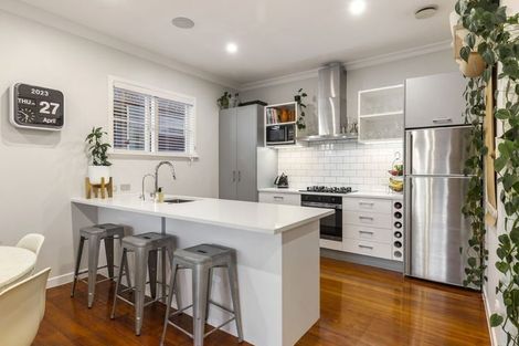 Photo of property in 2/22 Roseberry Avenue, Birkenhead, Auckland, 0626