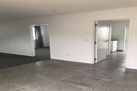 Photo of property in 8-10 Harris Road, Mount Wellington, Auckland, 1051