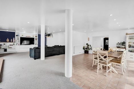 Photo of property in 330 Kelly Road, Lepperton, New Plymouth, 4373