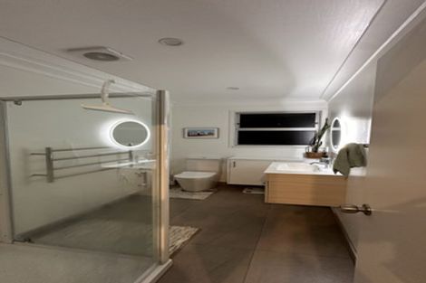 Photo of property in 2/111 Eskdale Road, Birkdale, Auckland, 0626