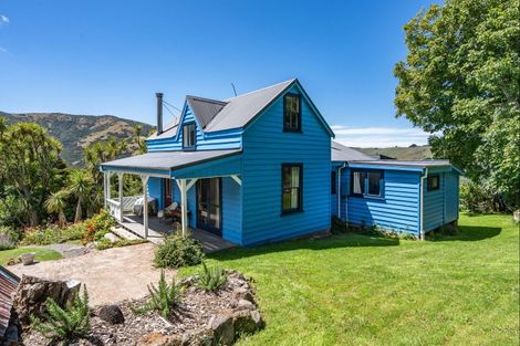 Photo of property in 342 Le Bons Bay Road, Le Bons Bay, Akaroa, 7583