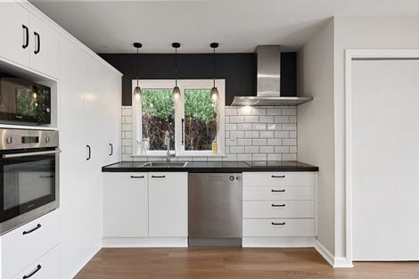 Photo of property in 59 Charlcott Street, Burnside, Christchurch, 8053