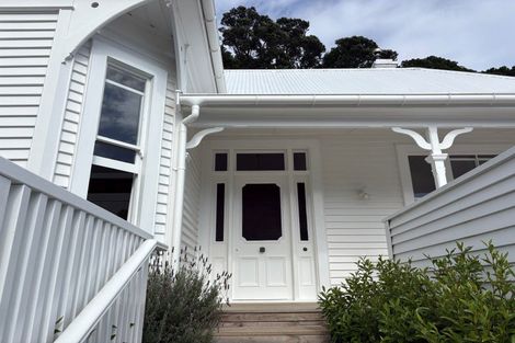 Photo of property in 16 Bracken Street, New Plymouth, 4310