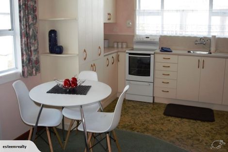 Photo of property in 64 Jenkin Street, Strathern, Invercargill, 9812