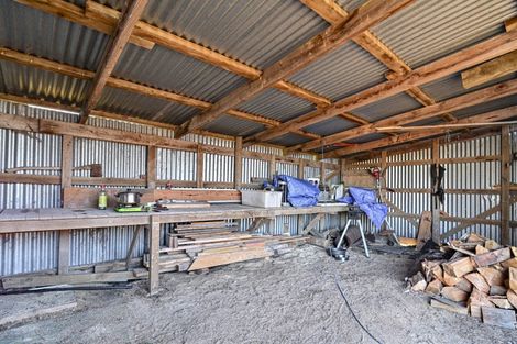 Photo of property in 2642 Raukawa Road, Te Onepu, Hastings, 4174