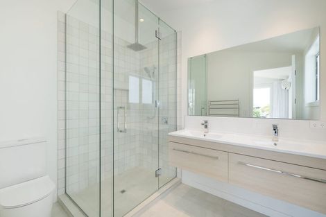 Photo of property in 320b Oceanbeach Road, Mount Maunganui, 3116