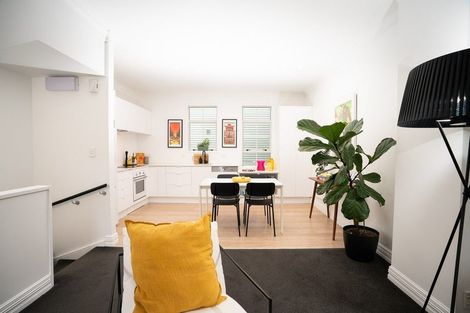 Photo of property in 7 Murphy Street, Thorndon, Wellington, 6011