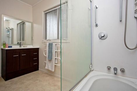 Photo of property in 1/48 Jutland Road, Hauraki, Auckland, 0622