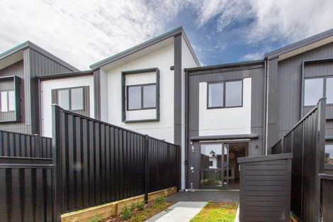 Photo of property in 7/4 Limestone Drive, Hobsonville, 0616