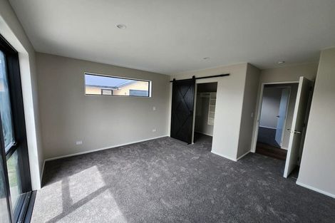 Photo of property in 35 Akoranga Place, Hornby, Christchurch, 8042