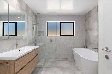 Photo of property in 20 Howden Drive, Jacks Point, 9371