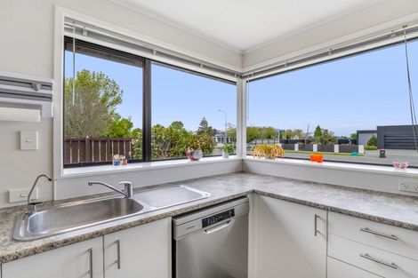 Photo of property in 32 Nixon Street, Tinwald, Ashburton, 7700