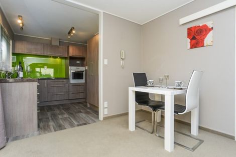 Photo of property in 3/302 Sylvan Road, Parkvale, Hastings, 4122