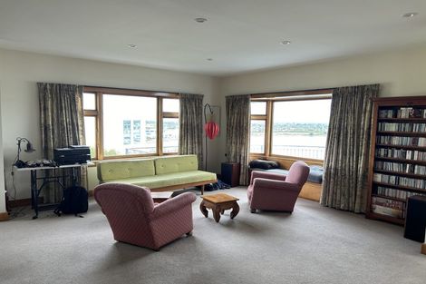 Photo of property in 40 Saint Andrews Hill Road, Mount Pleasant, Christchurch, 8081