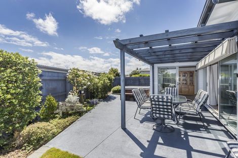Photo of property in 30 Sumner Terrace, Aotea, Porirua, 5024