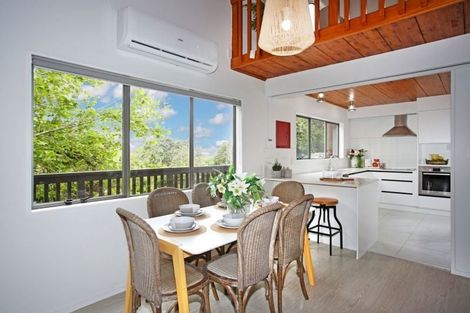 Photo of property in 10 Cameron Town Road, Pukekohe, 2678