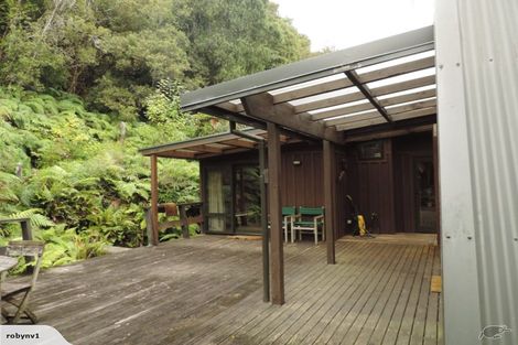 Photo of property in 45 Lake View Terrace, Moana, 7875