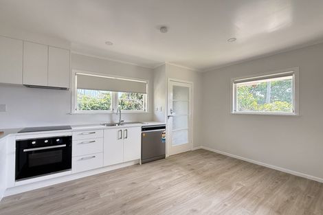 Photo of property in 1/40 Ocean View Road, Northcote, Auckland, 0627