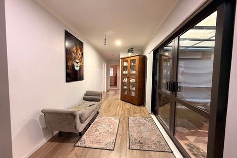Photo of property in 5 Takahe Avenue, Takanini, 2112