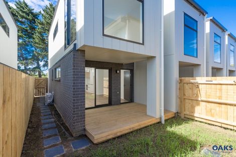 Photo of property in 27 Whai Hua Lane, Mangere Bridge, Auckland, 2022