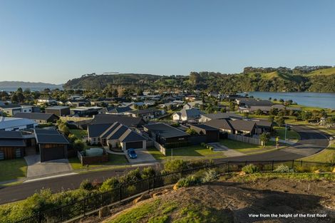 Photo of property in 7 Joyce Harsant Place, Cooks Beach, 3591