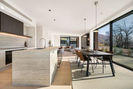 Photo of property in 1 Serpentine Street, Wanaka, 9305
