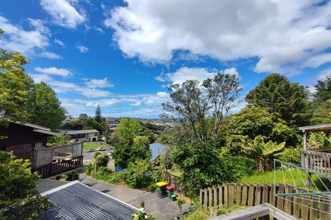 Photo of property in 631a Glenfield Road, Totara Vale, Auckland, 0629