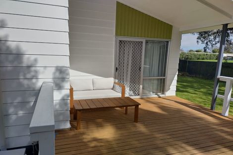Photo of property in 15 Kindergarten Drive, Conifer Grove, Takanini, 2112