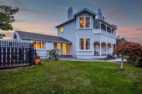 Photo of property in 68 Collins Street, Hawera, 4610