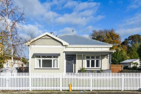 Photo of property in 22 Ngaio Street, West End, Palmerston North, 4412