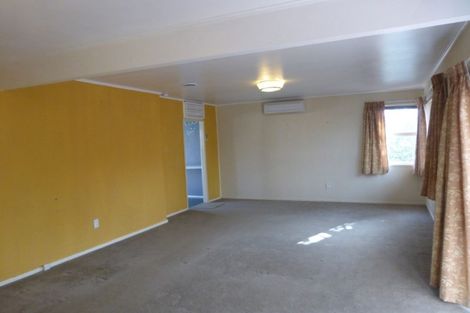 Photo of property in 59 Captain Scott Road, Glen Eden, Auckland, 0602