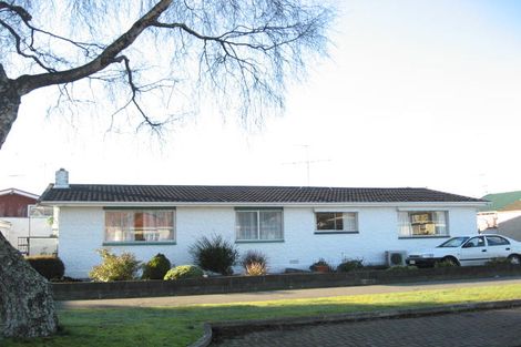 Photo of property in 2/35 Melbourne Street, Windsor, Invercargill, 9810