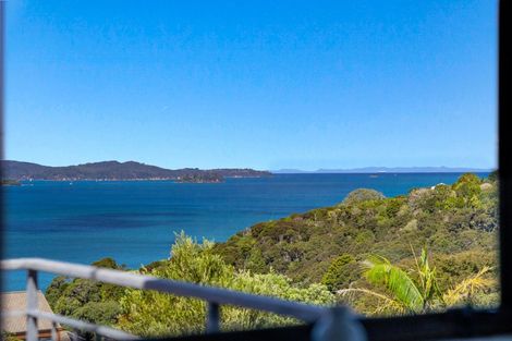 Photo of property in 14 Kotare Place, Sandspit, Warkworth, 0982