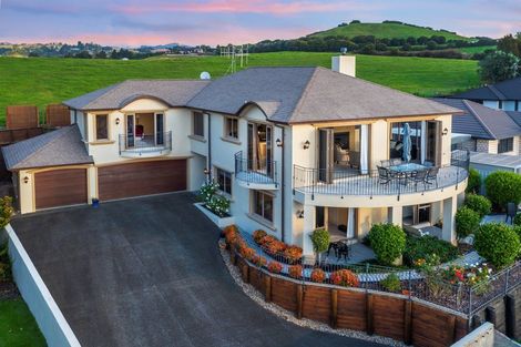 Photo of property in 16 Riddington Rise, Ohauiti, Tauranga, 3112