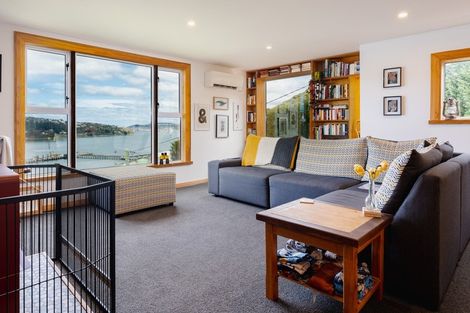 Photo of property in 41 Adderley Terrace, Ravensbourne, Dunedin, 9022