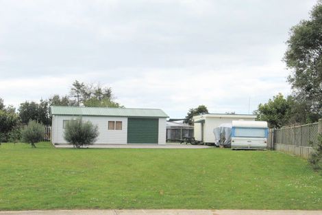 Photo of property in 6 Poplar Street, Whitianga, 3510