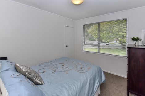 Photo of property in 4 Lipton Grove, Opaheke, Papakura, 2113