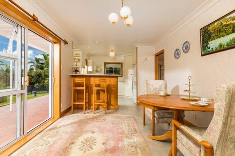 Photo of property in 21 Waipuia Place, Greenhithe, Auckland, 0632