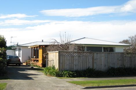 Photo of property in 30 Henley Crescent, Pirimai, Napier, 4112