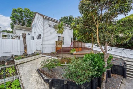 Photo of property in 1/26 Wilkinson Way, Browns Bay, Auckland, 0630