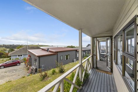 Photo of property in 13 Stirling Street, Kakanui, Oamaru, 9495