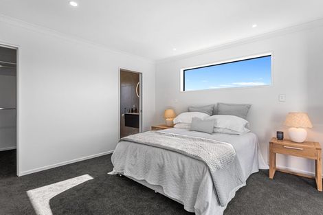 Photo of property in 18 Salkeld Place, Woodend, 7610