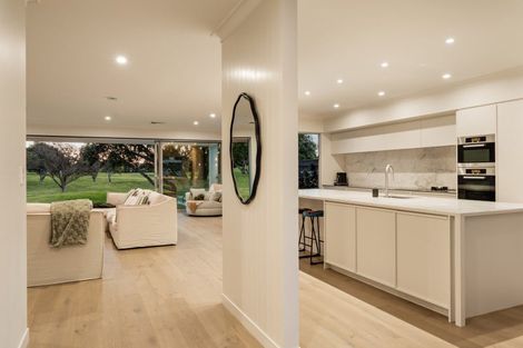 Photo of property in 194 Oceanbeach Road, Mount Maunganui, 3116