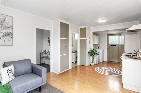 Photo of property in 24 Parakai Street, Paraparaumu, 5032